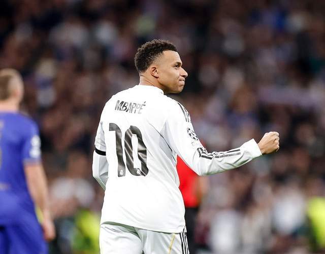 500彩票网官方-6-1！姆巴佩梅开二度破纪录，1.5亿天王独造4球，皇马大开杀戒