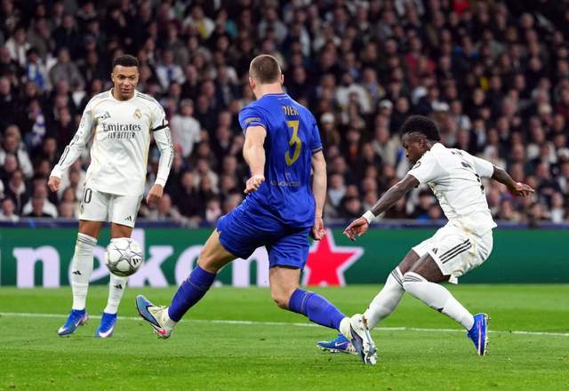 500彩票网官方-6-1！姆巴佩梅开二度破纪录，1.5亿天王独造4球，皇马大开杀戒